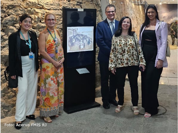 FMIS RJ prestigia espetáculo em homenagem ao Dia da Marinha