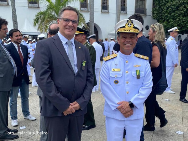 Presidente da F.MIS é condecorado com a Medalha Mérito Tamandaré