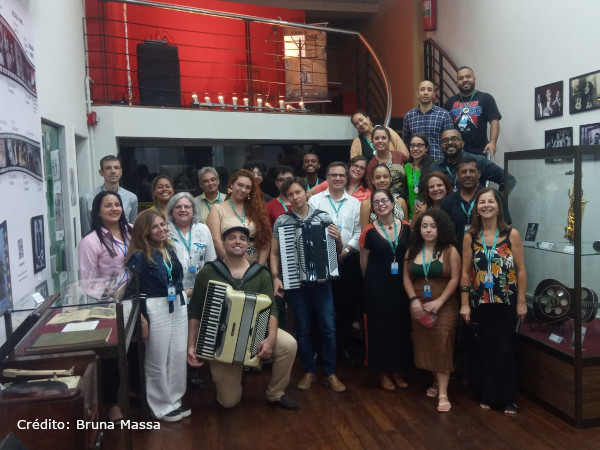 INÉDITA TRANSMISSÃO AO VIVO PELA WEB RÁDIO MIS RJ FESTEJA A SEMANA DA SANFONA