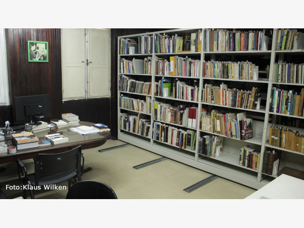 MIS RJ elabora projeto com setor acadêmico para criação de biblioteca on-line com consultas a TCCs