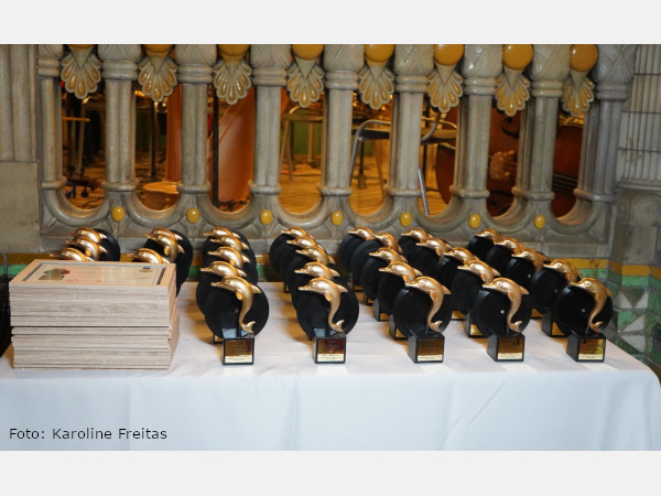 Troféu Golfinho 60 Anos homenageia nomes que marcaram a história cultural do país