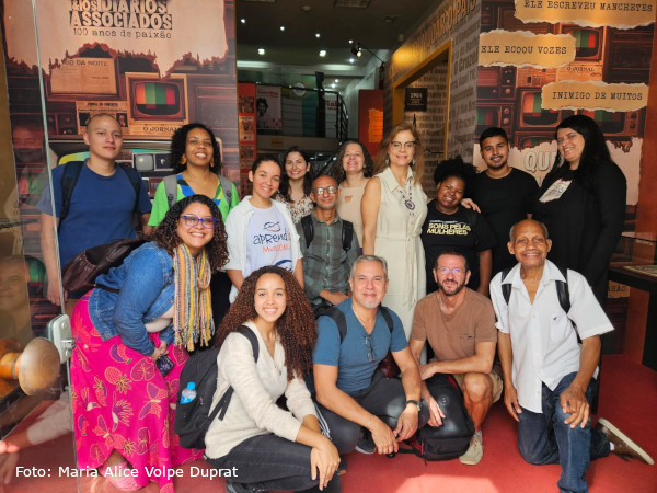 Instituições de ensino visitam exposições na FMIS RJ e ampliam conexões com a cultura