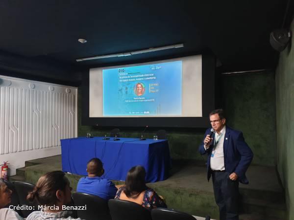 TROCA DE SABERES E MUITAS EXPERIÊNCIAS COMPARTILHADAS NO SEMINÁRIO DO MIS RJ