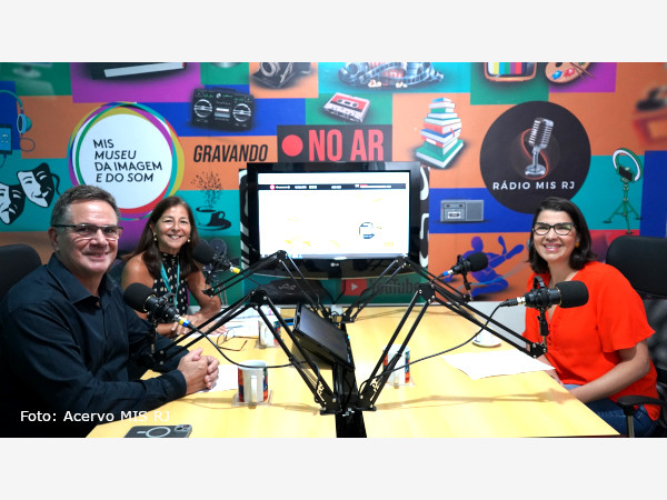 RÁDIO MIS RJ COMEMORA 4 ANOS NO AR E ESTREIA VIDEOCAST COM A SECRETÁRIA DE CULTURA, DANIELLE BARROS!