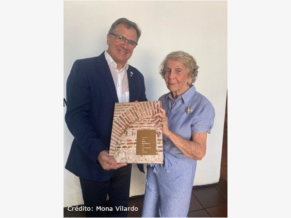 Presidente do MIS RJ visita o Museu de Arte Moderna de Cartagena