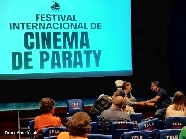 MARIANA VIELMOND PARTICIPA DA “MOSTRA JOSÉ WILKER” AO LADO DO PRESIDENTE DO  MIS RJ